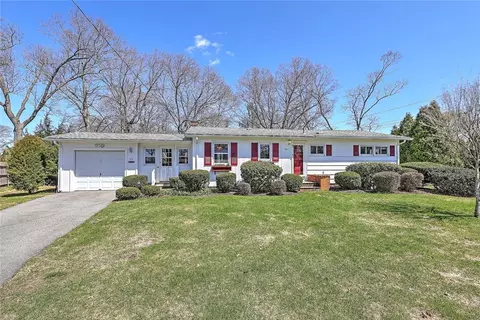 Exterior - 40 Covington Dr, Warwick, RI 02886 photo 3 of 10