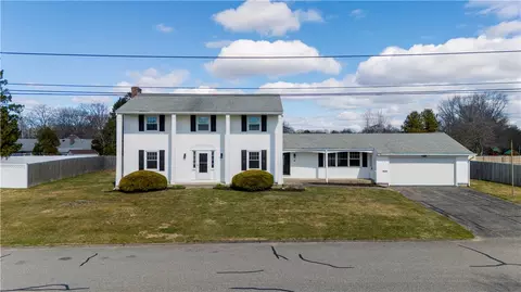 Exterior - 594 Algonquin Dr, Warwick, RI 02888 photo 3 of 4