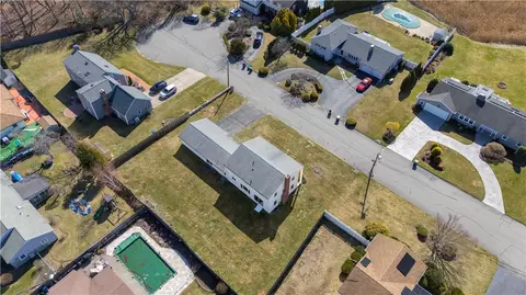 View/Area - 594 Algonquin Dr, Warwick, RI 02888 photo 1 of 4