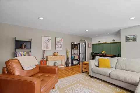 41 Darling St, Warwick, RI 02886 photo 18