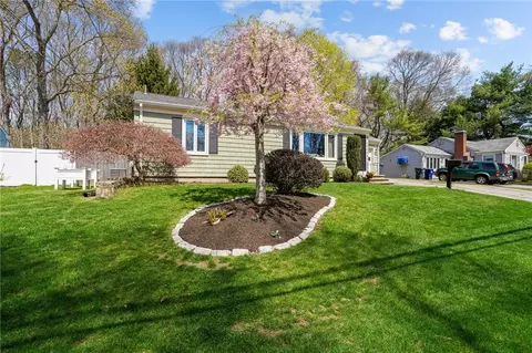 41 Darling St, Warwick, RI 02886 photo 4