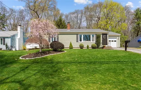 41 Darling St, Warwick, RI 02886 photo 3