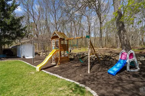 41 Darling St, Warwick, RI 02886 photo 38