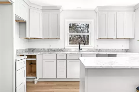 24 Wildflower Dr, Westerly, RI 02891 photo 4