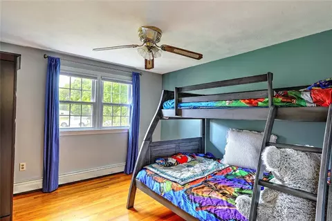Bedroom - 4 Johnson Ct, Bristol, RI 02809 photo 5 of 5
