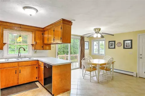 Kitchen - 4 Johnson Ct, Bristol, RI 02809 photo 4 of 4