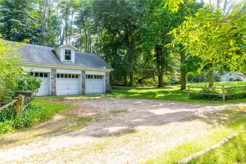 Exterior - 261 Hardig Rd, Warwick, RI 02886 photo 8 of 16