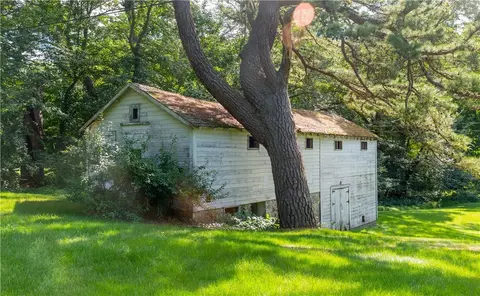 Exterior - 261 Hardig Rd, Warwick, RI 02886 photo 12 of 16