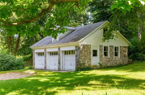 Exterior - 261 Hardig Rd, Warwick, RI 02886 photo 9 of 16