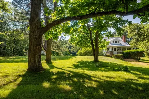 Exterior - 261 Hardig Rd, Warwick, RI 02886 photo 7 of 16