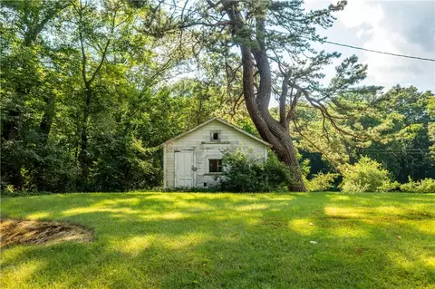 Exterior - 261 Hardig Rd, Warwick, RI 02886 photo 11 of 16