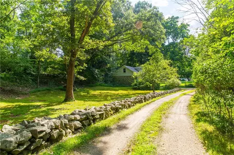 Exterior - 261 Hardig Rd, Warwick, RI 02886 photo 6 of 16