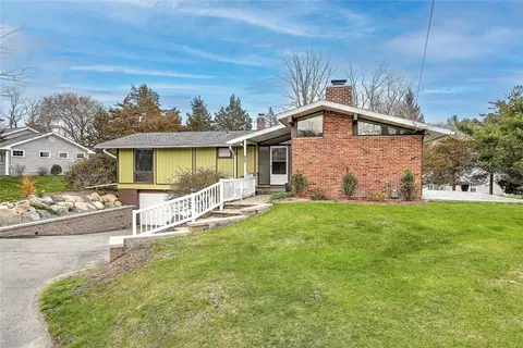 622 Pike Ave, Attleboro, MA 02703