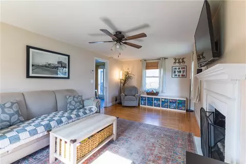 Living - 55 Knowles Dr, Warwick, RI 02888 photo 1 of 3