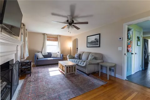Living - 55 Knowles Dr, Warwick, RI 02888 photo 2 of 3