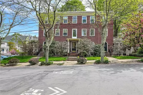 231 Doyle Ave #2R, Providence, RI 02906