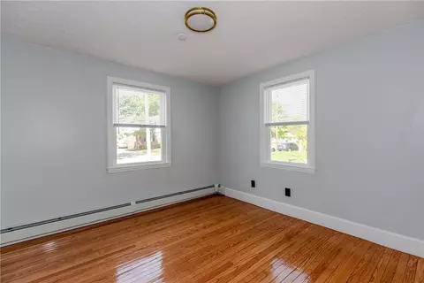 46 Freeman St, Warwick, RI 02886 photo 19