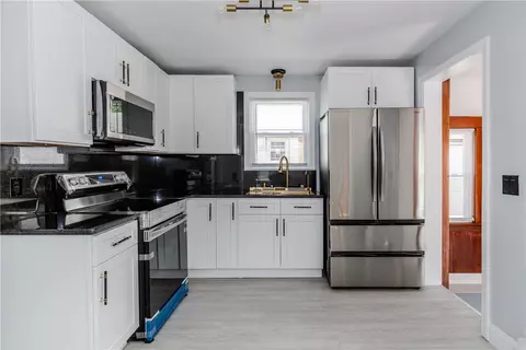 46 Freeman St, Warwick, RI 02886 photo 15