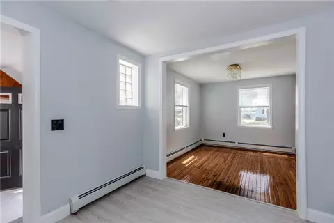 46 Freeman St, Warwick, RI 02886 photo 9