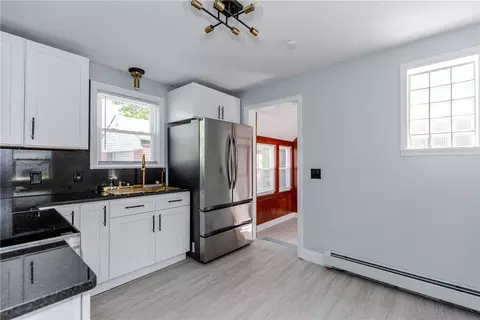 46 Freeman St, Warwick, RI 02886 photo 14
