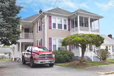 16 Binford St, Central Falls, RI 02863