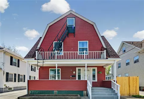 104 Ohio Ave, Providence, RI 02905