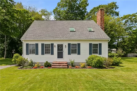 17 Basswood Dr, Bristol, RI 02809
