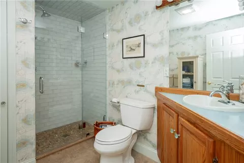46 Berkeley Ct, Middletown, RI 02842 photo 10