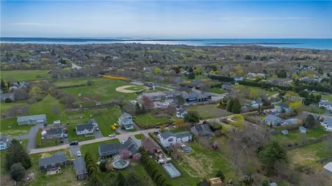 46 Berkeley Ct, Middletown, RI 02842 photo 35