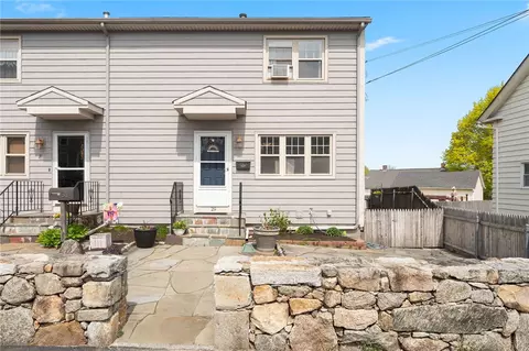 29 Central St, West Warwick, RI 02893