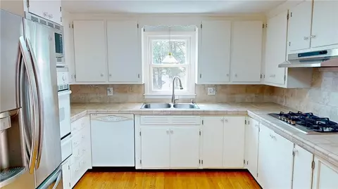 218 Douglas Rd, Warwick, RI 02886 photo 13