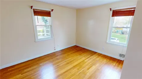218 Douglas Rd, Warwick, RI 02886 photo 24