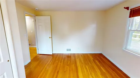 218 Douglas Rd, Warwick, RI 02886 photo 27