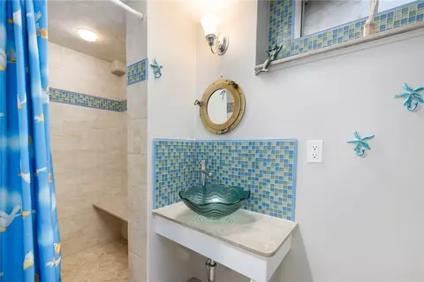 11 Beach Row, Narragansett, RI 02879 photo 30