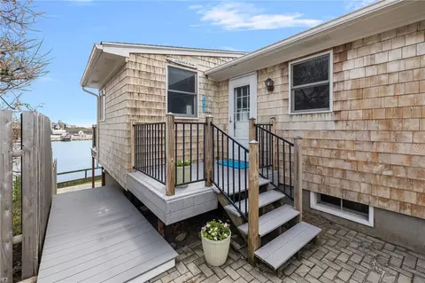 11 Beach Row, Narragansett, RI 02879 photo 31