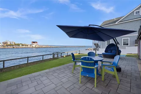 11 Beach Row, Narragansett, RI 02879 photo 36