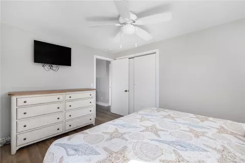 11 Beach Row, Narragansett, RI 02879 photo 20
