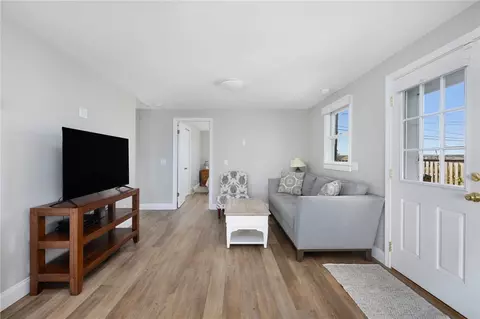 11 Beach Row, Narragansett, RI 02879 photo 16