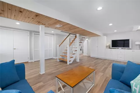 11 Beach Row, Narragansett, RI 02879 photo 27