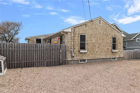 11 Beach Row, Narragansett, RI 02879 photo 32