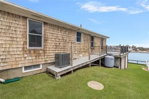 11 Beach Row, Narragansett, RI 02879 photo 34