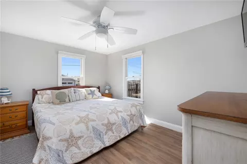 11 Beach Row, Narragansett, RI 02879 photo 18