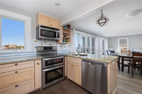 11 Beach Row, Narragansett, RI 02879 photo 7