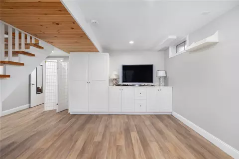11 Beach Row, Narragansett, RI 02879 photo 28