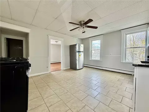 Living - 172 Park Ave, Woonsocket, RI 02895 photo 12 of 12
