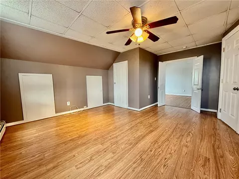 Bedroom - 172 Park Ave, Woonsocket, RI 02895 photo 6 of 8
