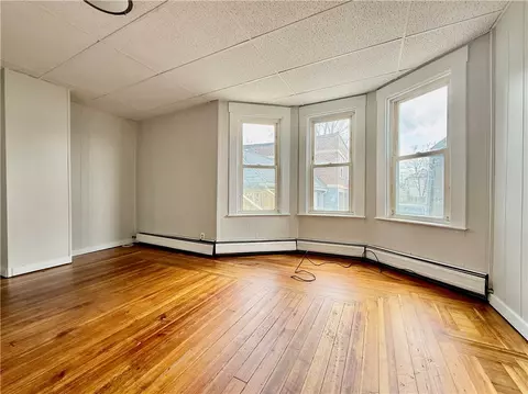 Living - 172 Park Ave, Woonsocket, RI 02895 photo 3 of 12