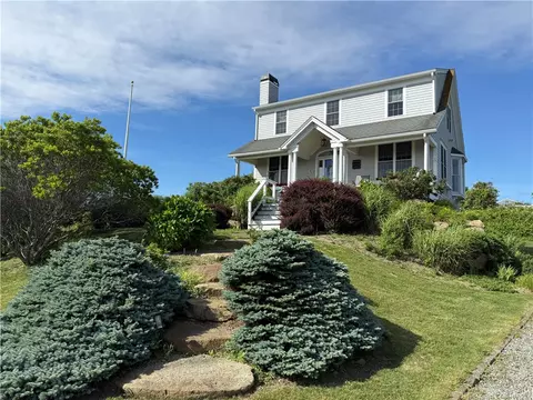 244 Spring St, Block Island, RI 02807