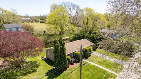 11 Cedar Ave, Middletown, RI 02842 photo 32
