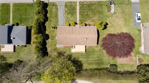 11 Cedar Ave, Middletown, RI 02842 photo 41